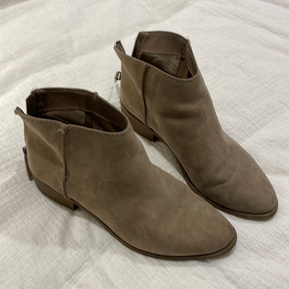 Women’s Universal Thread Booties